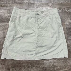Light Cream Women's Skort - Classic Casual Style